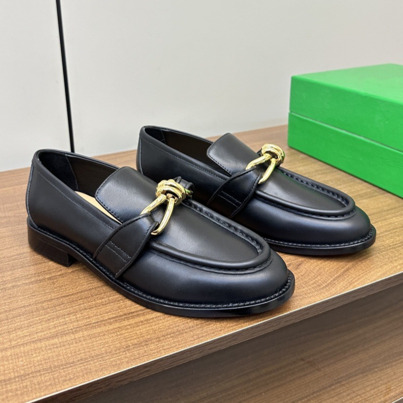 Men Shoes Elegant - รองเท้าโลฟเฟอร์ผู้หญิงแบบใหม่ปี 2026 ประดับโบว์โลหะ รองเท้าแบบสวมสำหรับผู้ชาย สไตล์อังกฤษ หนังแท้